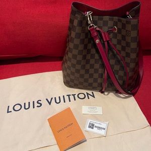 Louis Vuitton NÉONOÉ MM